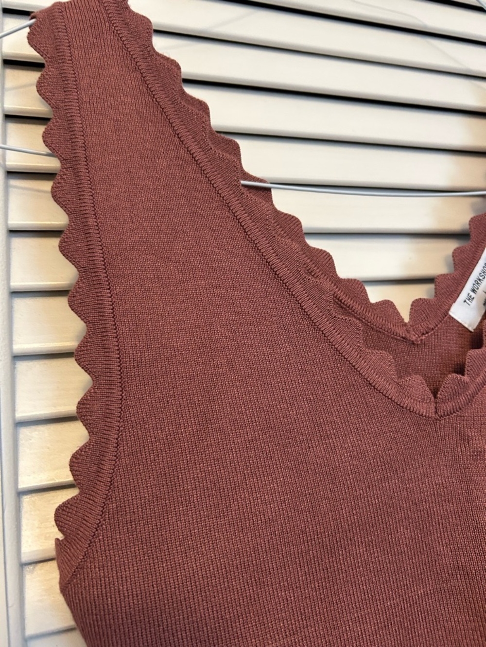 The Workshop Dusty Plum Scalloped Edge Tank Top Women’s Size Large - Picture 6 of 8